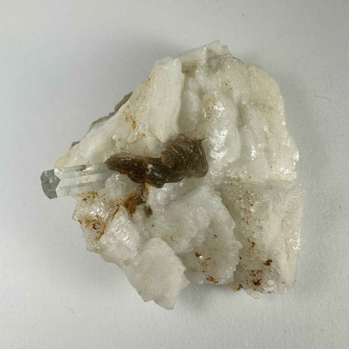 Aquamarine on Albite with Muscovite from Shigar Valley, Skardu, Pakistan - Smokin Resin Company