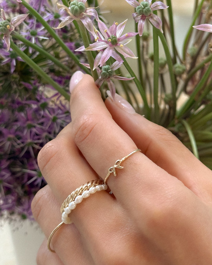 Bow Ring