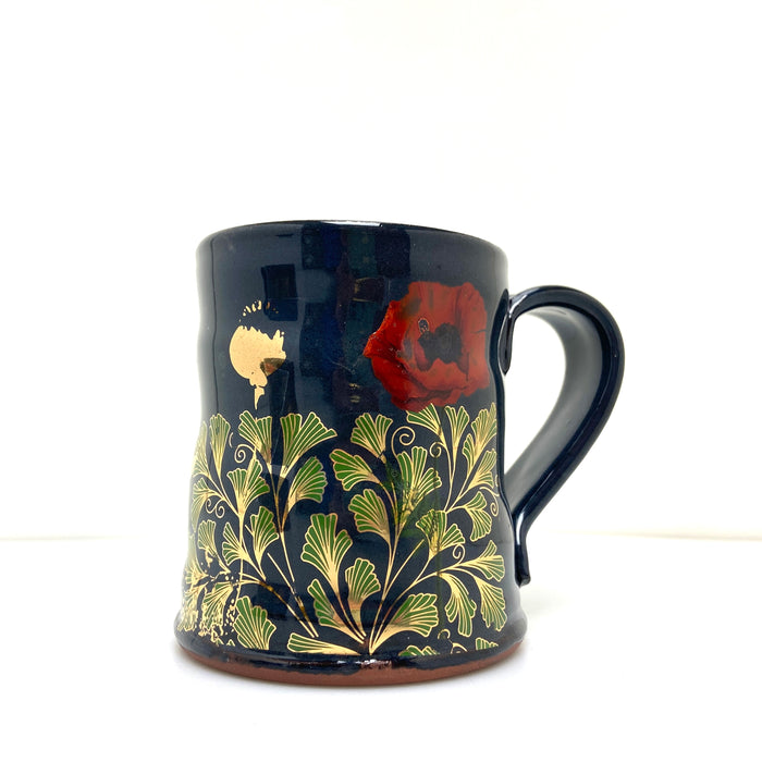 Black ginkgo and poppy mug