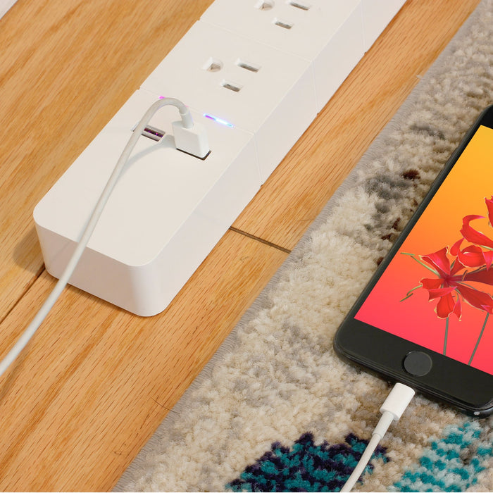 Aluratek eco4life SmartHome WiFi 3-Port Surge Strip with USB Charging lifestyle USB charging