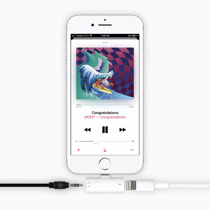 Aluratek Lightning Adapter for iPhone iPad Connected to phone connected