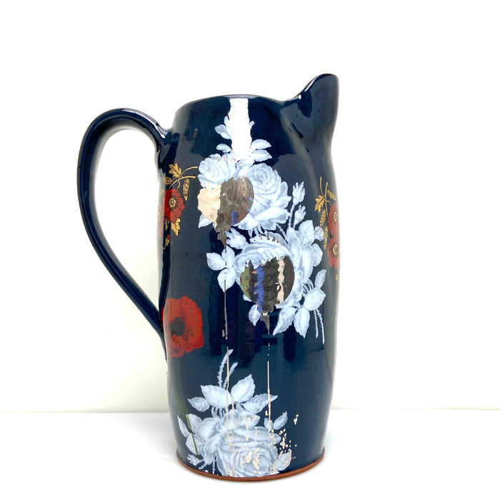 Poppy pitcher in black