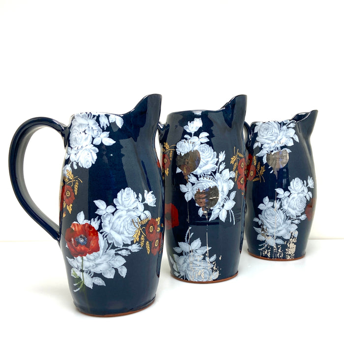Poppy pitcher in black